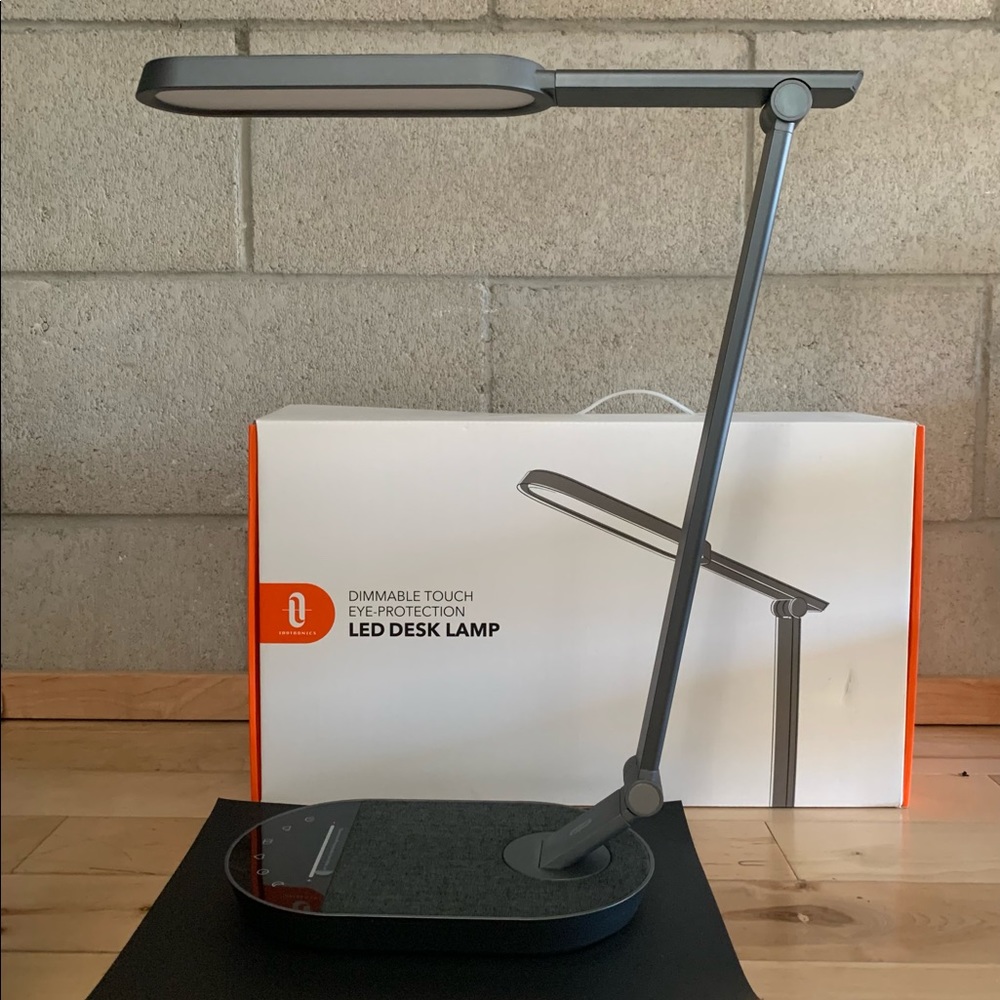 Taotronics LED Desk Lamp 56 Dimmable Office Lamp with 5V/2A USB Port
